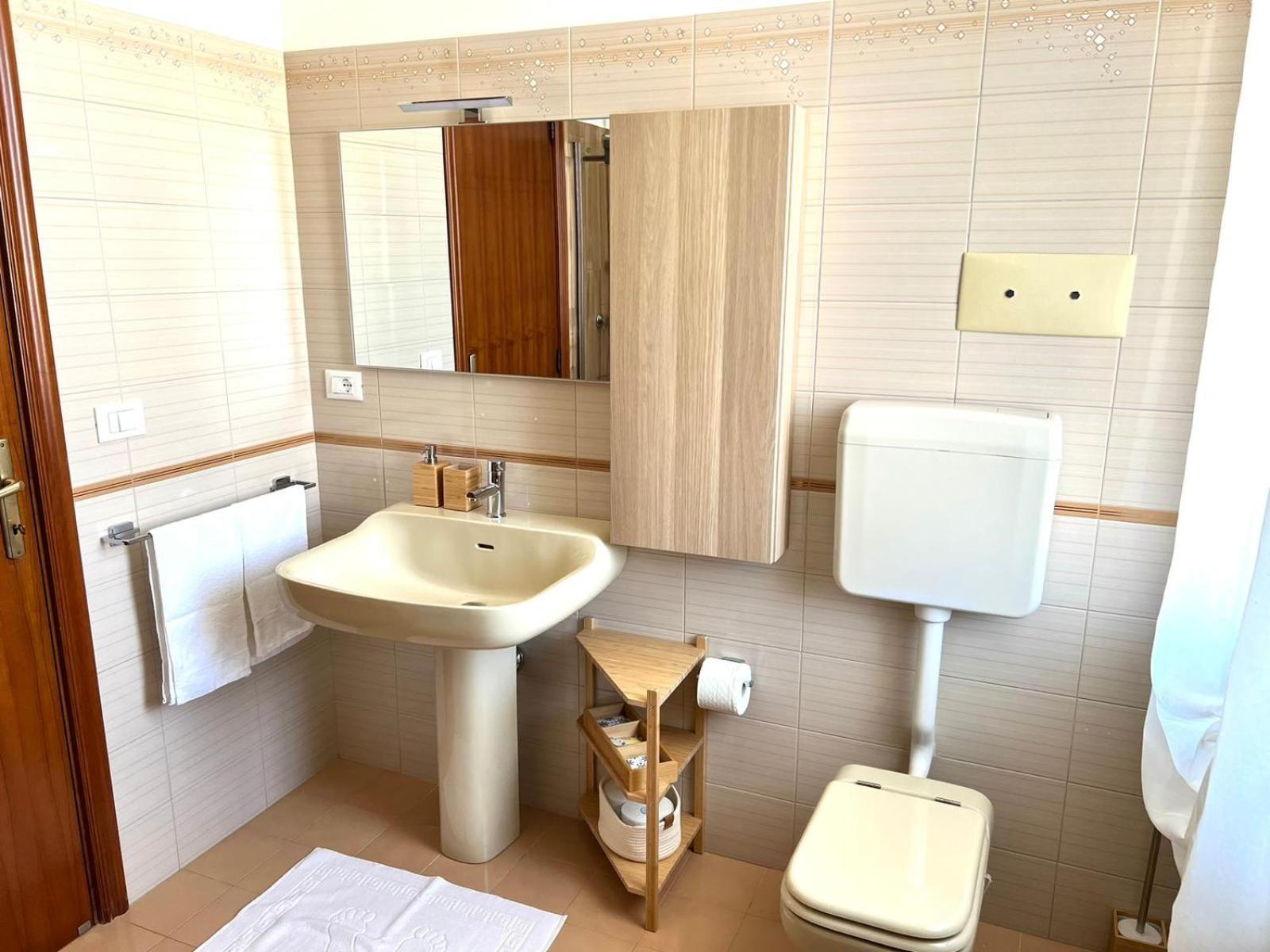 Damadimare Casa Vacanze Montesilvano Marina Esterno foto